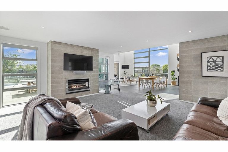 Photo of property in 13 Semaphore Lane, Whitby, Porirua, 5024