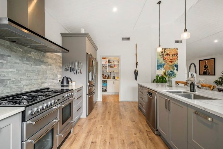 Photo of property in 70 Chesham Avenue, Waipahihi, Taupo, 3330