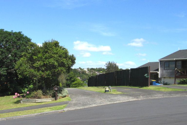 Photo of property in 10 Branston Avenue, Browns Bay, Auckland, 0630
