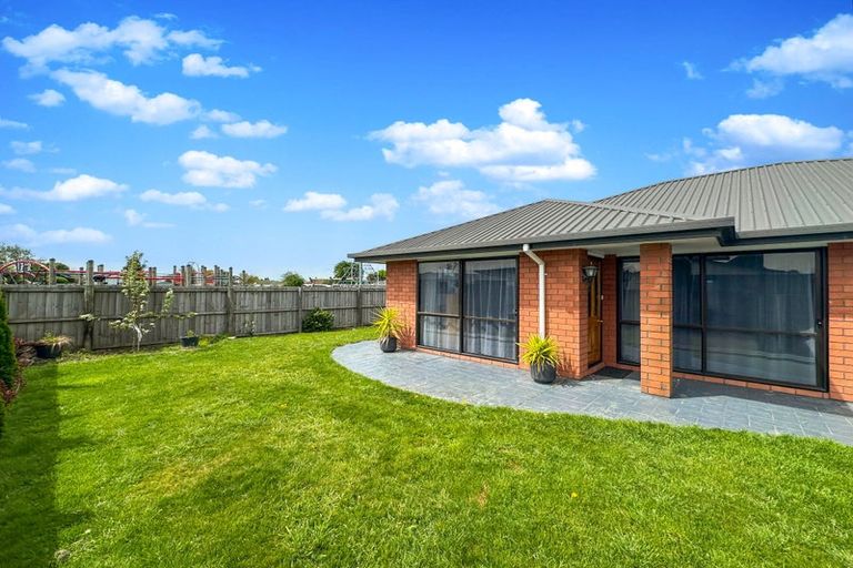 Photo of property in 2/41 Amyes Road, Hornby, Christchurch, 8042