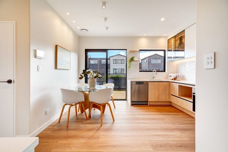 Photo of property in 1 Sails Road, Hobsonville, 0616