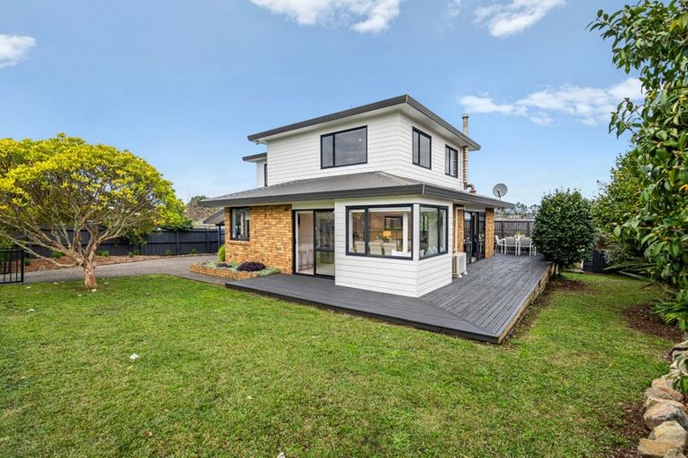 Photo of property in 5 Merlot Heights, Huapai, Kumeu, 0810