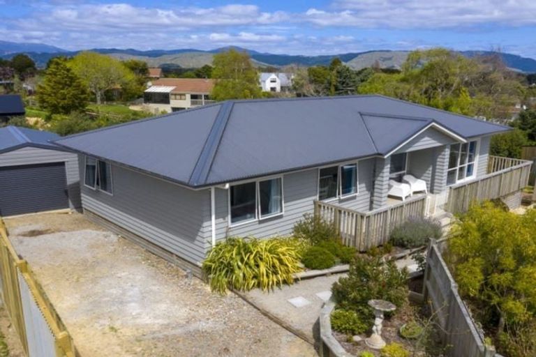 Photo of property in 36 Speranza Avenue, Otaki, 5512