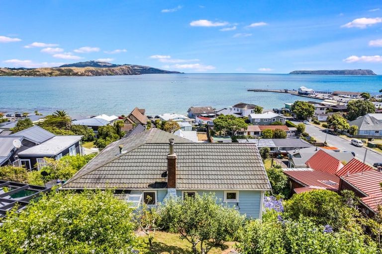Photo of property in 162 Motuhara Road, Plimmerton, Porirua, 5026