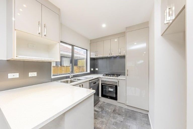 Photo of property in 28a Fernaig Street, Papakura, 2110