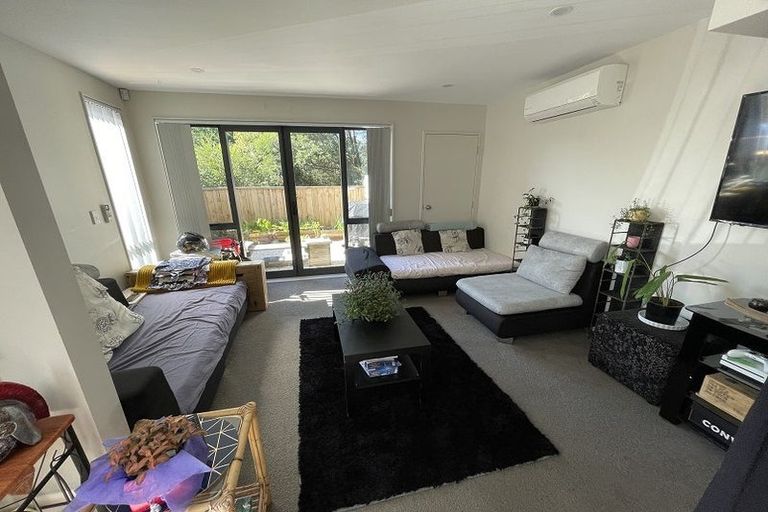 Photo of property in 60 Seymour Road, Sunnyvale, Auckland, 0612