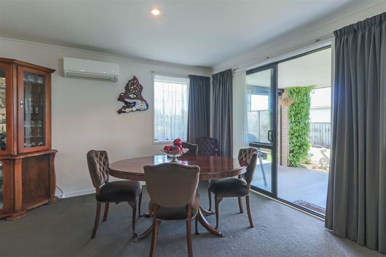 Photo of property in 16 Kahikatea Street, Inglewood, 4330
