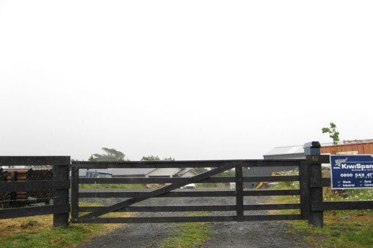 Photo of property in 45 Kath Henry Lane, Drury, 2113