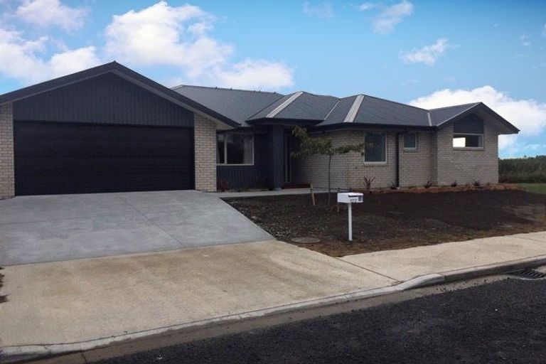 Photo of property in 122 Northbrook Road, Rangiora, 7400