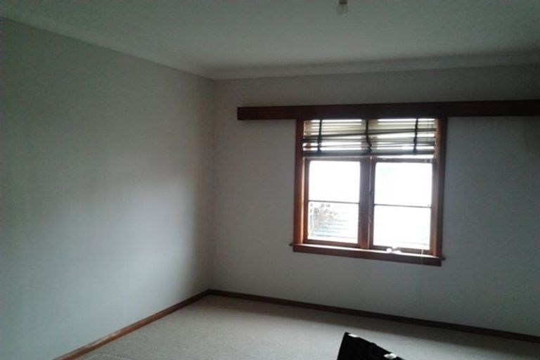 Photo of property in 12 Bambery Court, Palmerston North, 4414