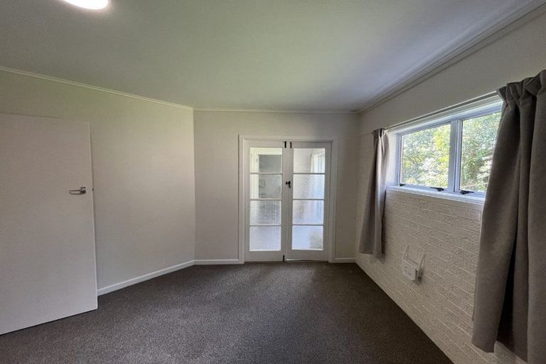 Photo of property in 60 Edmonton Road, Henderson, Auckland, 0612