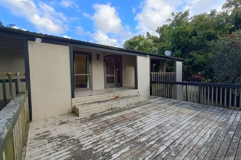 Photo of property in 14 Palmetto Place, Goodwood Heights, Auckland, 2105