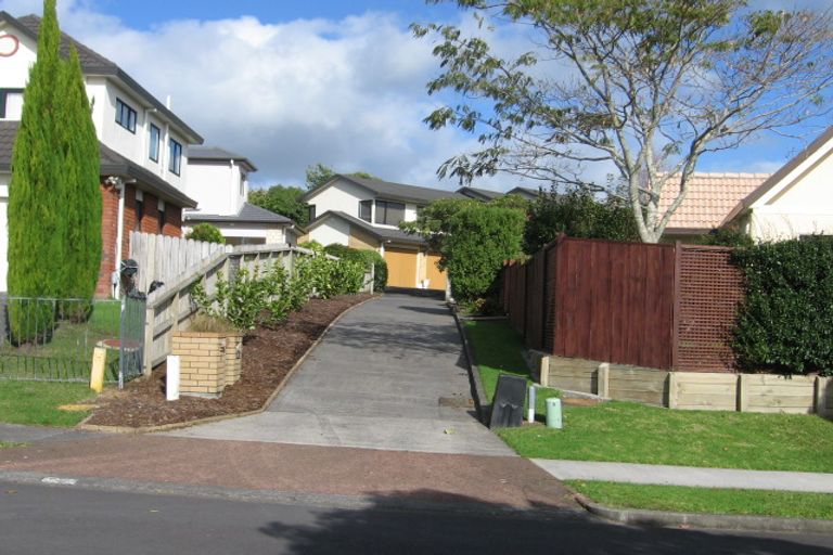 Photo of property in 10 Chiania Place, Somerville, Auckland, 2014