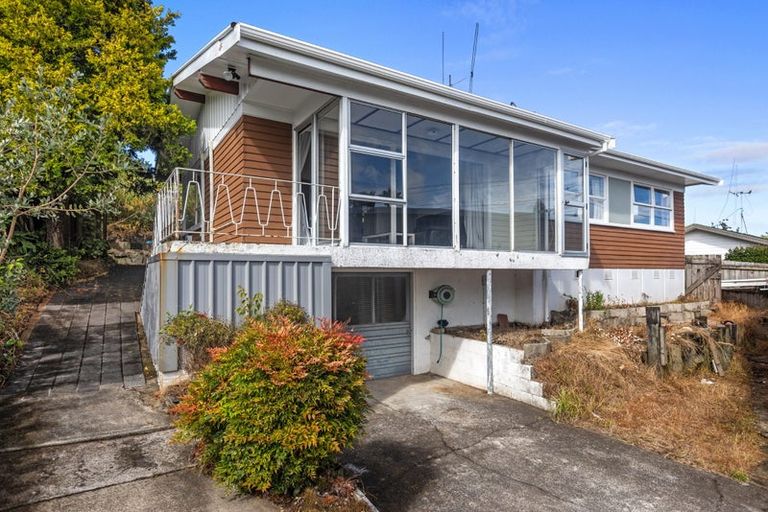 Photo of property in 142 Welcome Bay Road, Welcome Bay, Tauranga, 3112
