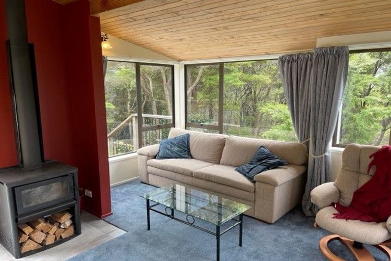 Photo of property in 8 Dalmeny Close, Murrays Bay, Auckland, 0630