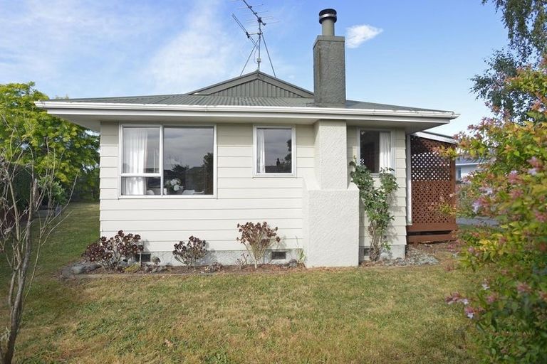 Photo of property in 23 Fisher Place, Carterton, 5713