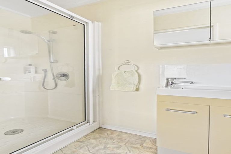 Photo of property in 26a Cosgrave Road, Papakura, 2110