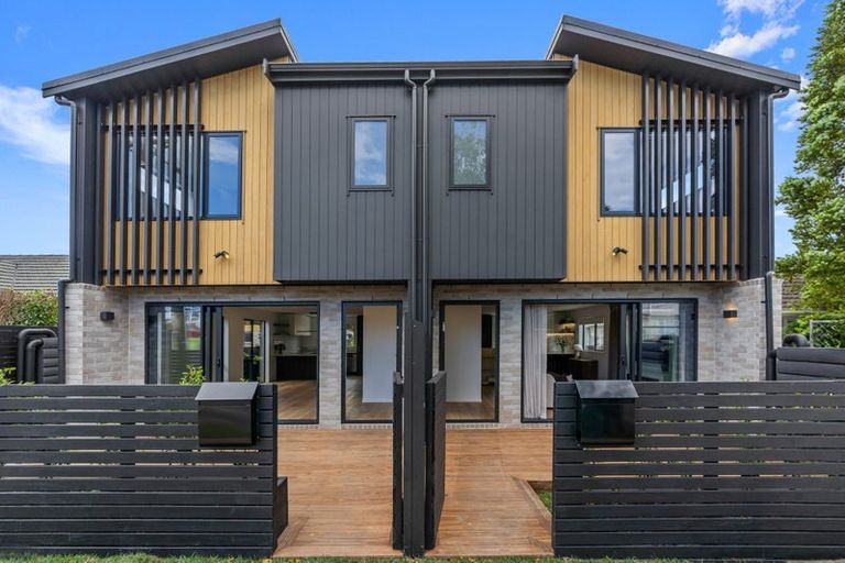 Photo of property in 41 Shortt Avenue, Mangere Bridge, Auckland, 2022
