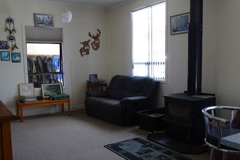 Photo of property in 5 Lanark Street, Lumsden, 9794