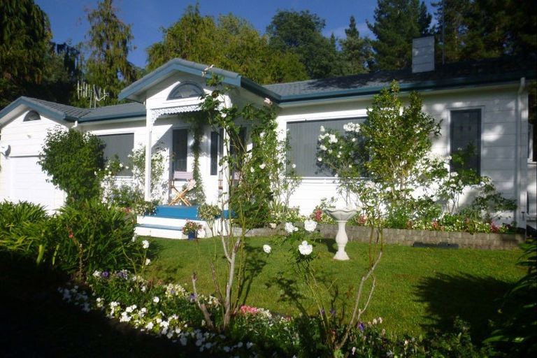 Photo of property in 1664 Kahuranaki Road, Kahuranaki, Havelock North, 4295