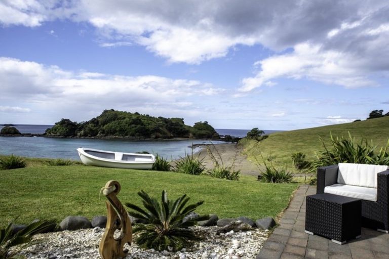 Photo of property in 63 Martin Road, Whangaruru, Hikurangi, 0184