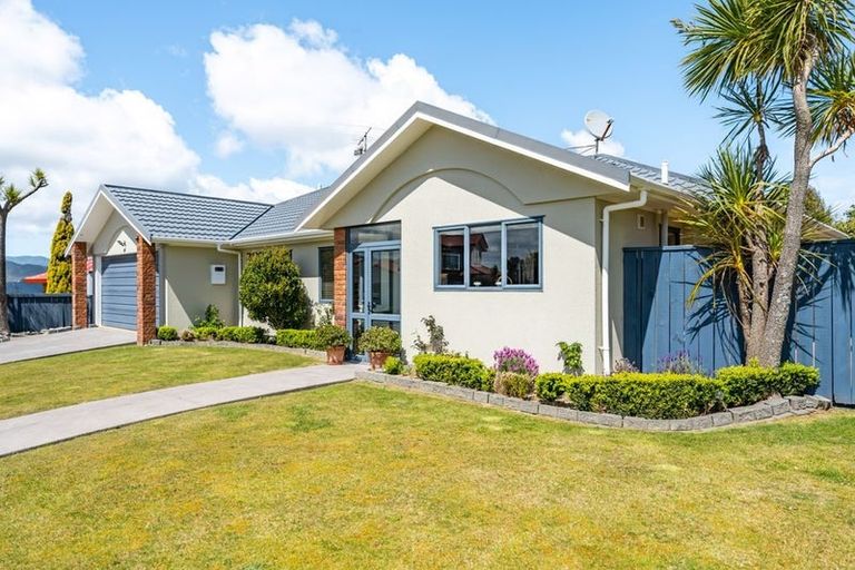 Photo of property in 99 Redvers Drive, Belmont, Lower Hutt, 5010