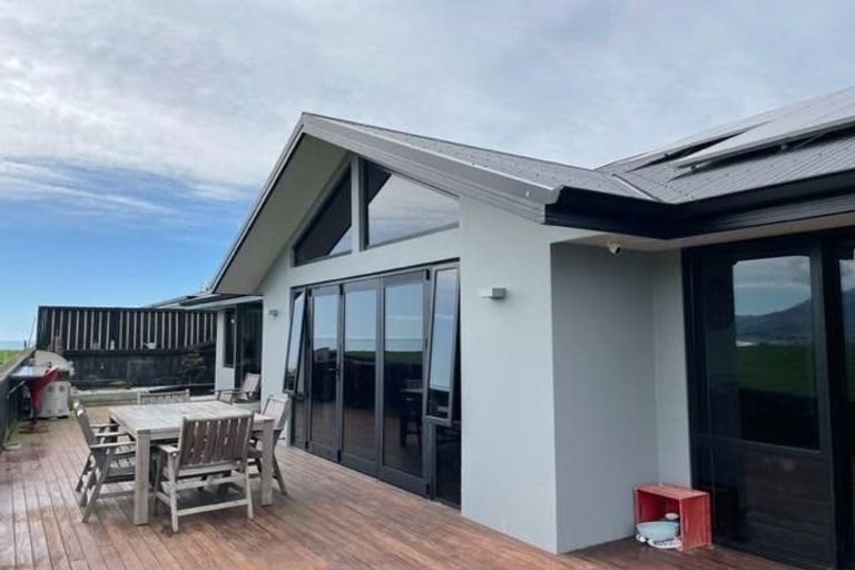 Photo of property in 33 Shearwater Drive, Kaikoura, 7300