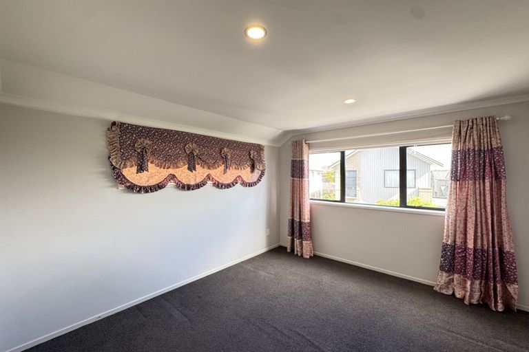 Photo of property in 70 Buckley Avenue, Hobsonville, Auckland, 0616