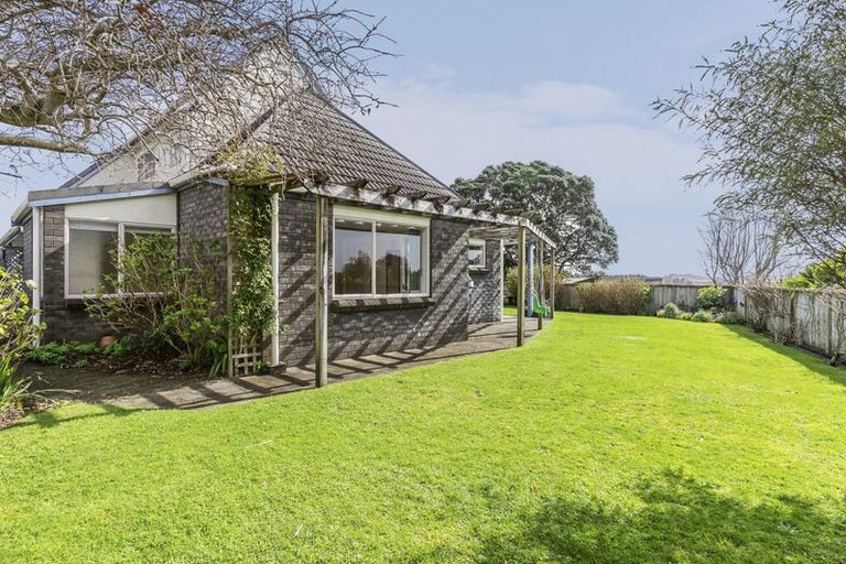 Photo of property in 11b Redwood Crescent, Hurdon, New Plymouth, 4310