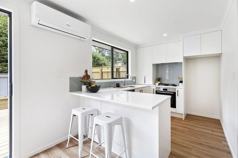 Photo of property in 2/69 Darlington Road, Miramar, Wellington, 6022