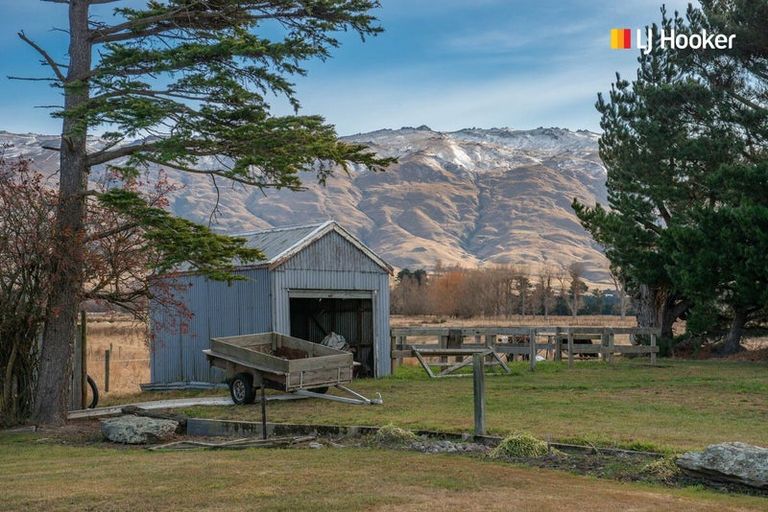 Photo of property in 6189 Middlemarch-sutton Road, Middlemarch, 9597