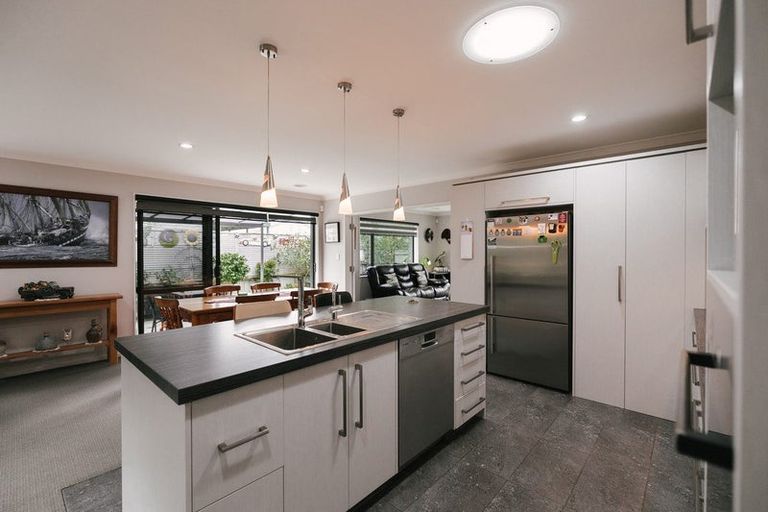 Photo of property in 7 Astelia Court, Milson, Palmerston North, 4414