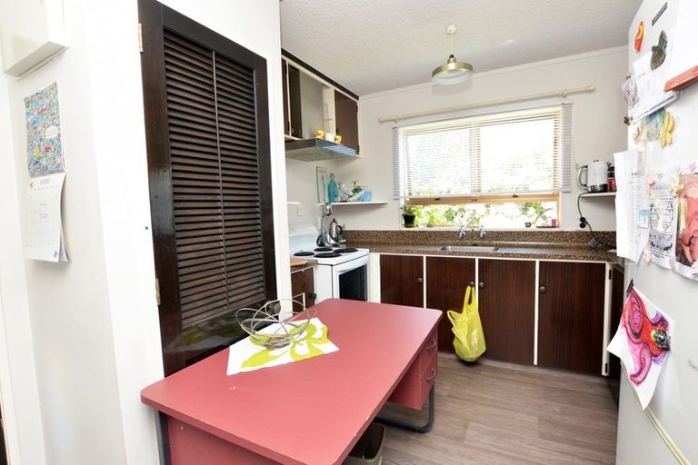 Photo of property in 2/6 Shera Street, Acacia Bay, Taupo, 3330