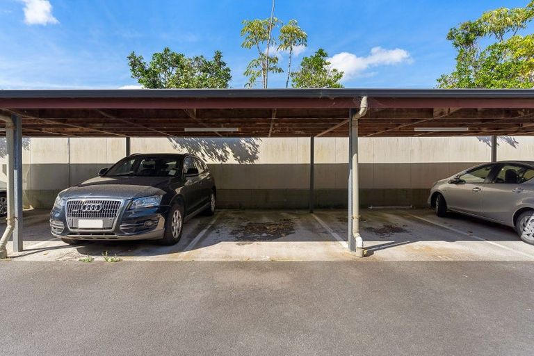 Photo of property in 2/29 Haven Drive, East Tamaki, Auckland, 2013