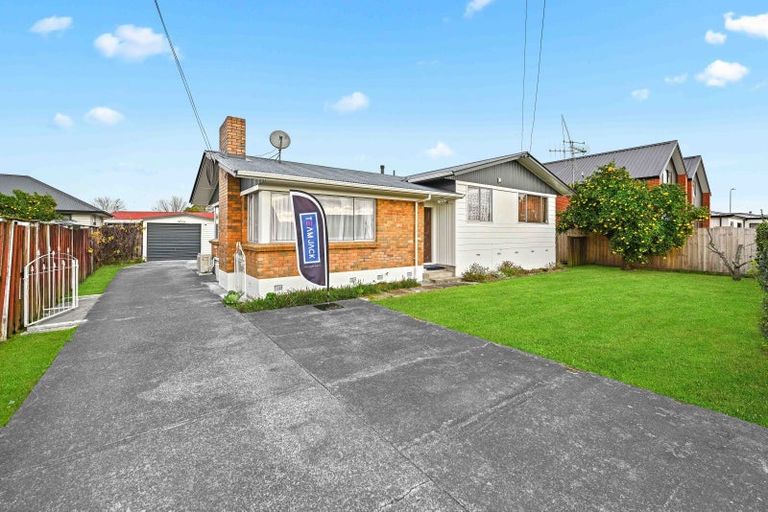 Photo of property in 21 Sunnyside Road, Nawton, Hamilton, 3200