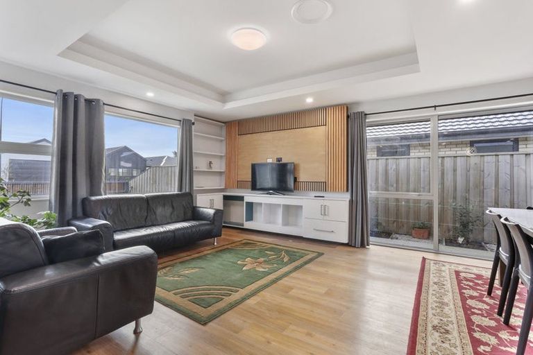 Photo of property in 30 Mehrtens Crescent, Woodend, 7610