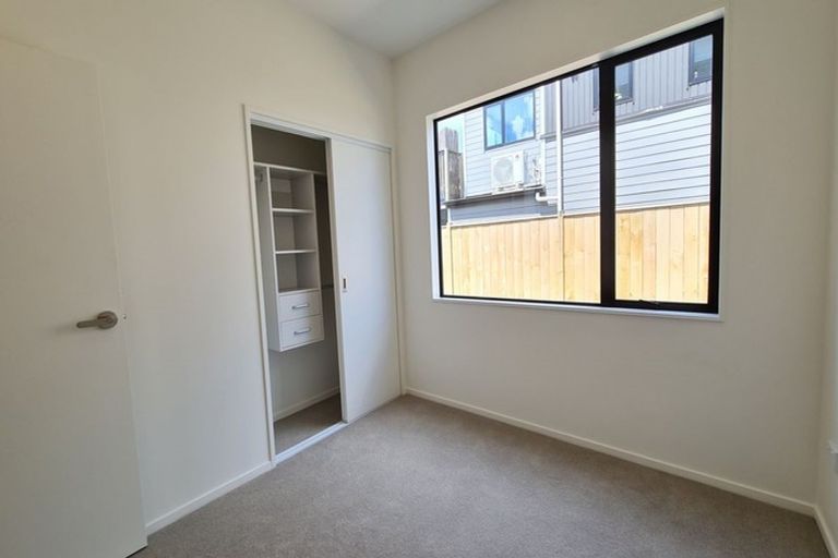 Photo of property in 20b Crestview Rise, Papakura, 2110