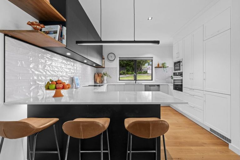 Photo of property in 55 Breadalbane Avenue, Havelock North, 4130