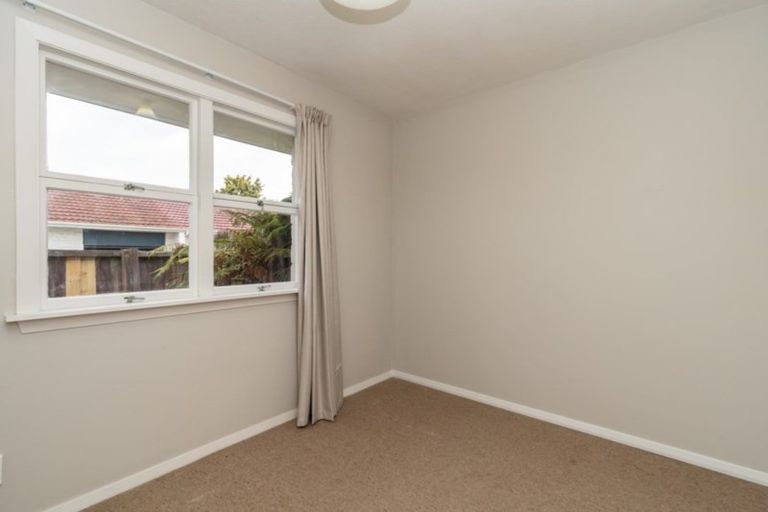 Photo of property in 1/11 Division Street, Riccarton, Christchurch, 8041