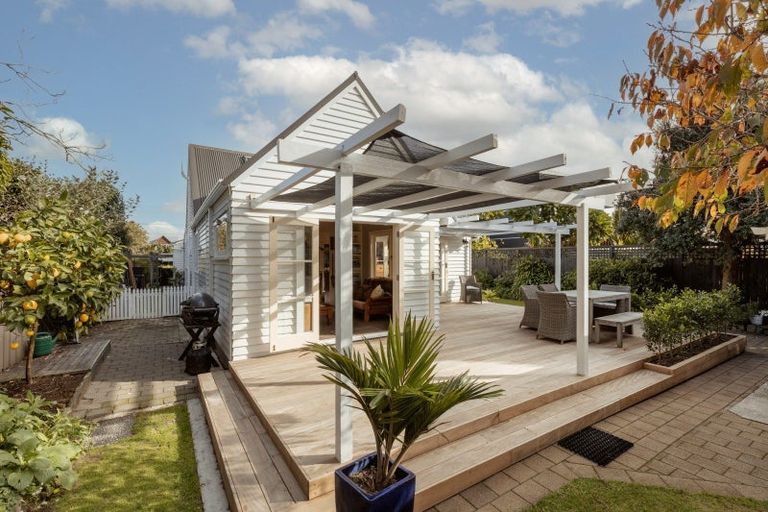Photo of property in 153 Valley Road, Mount Maunganui, 3116