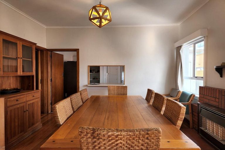 Photo of property in 8 Henui Street, Strandon, New Plymouth, 4312