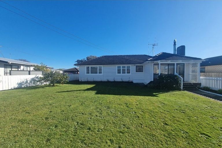 Photo of property in 16 Norman Street, Nawton, Hamilton, 3200