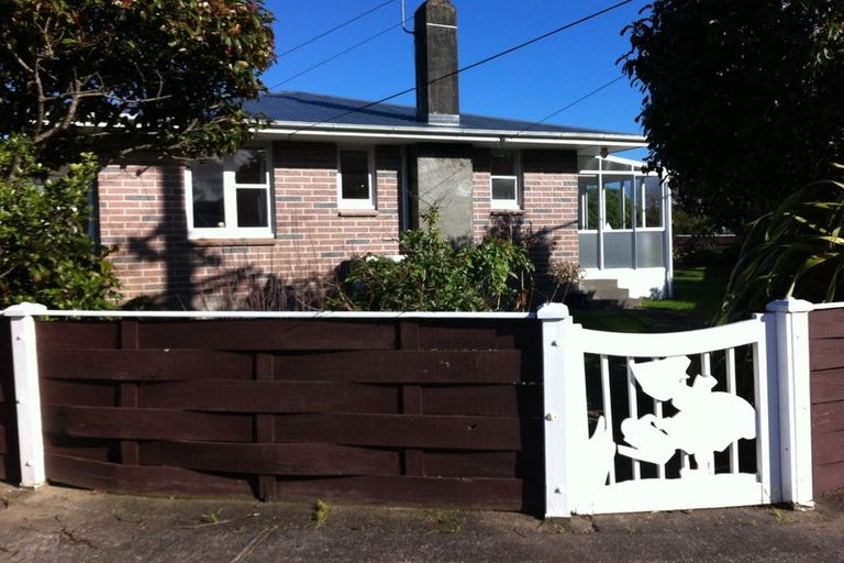 Photo of property in 2 Barraud Street, Avalon, Lower Hutt, 5011