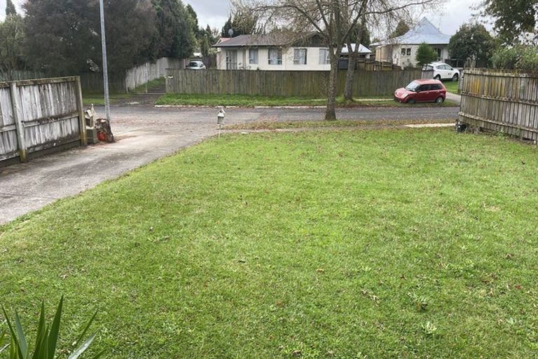 Photo of property in 37 Oakfield Crescent, Pukete, Hamilton, 3200