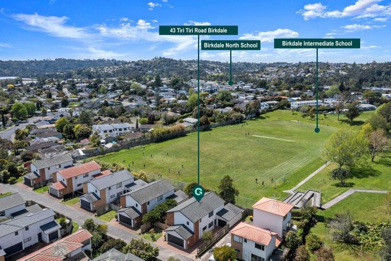 Photo of property in 43 Tiri Tiri Road, Birkdale, Auckland, 0626