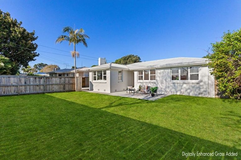 Photo of property in 50b Hall Road, Matua, Tauranga, 3110