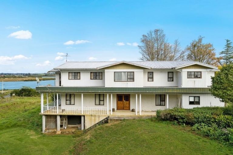 Photo of property in 257 Park Estate Road, Rosehill, Papakura, 2113