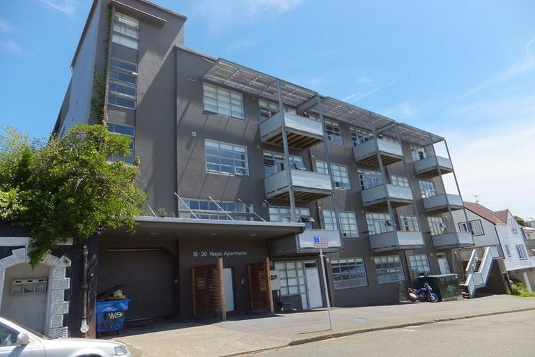 Photo of property in Vespa Apartments, 305/20 Hanson Street, Mount Cook, Wellington, 6021