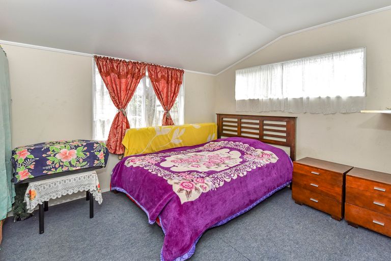 Photo of property in 1/157 Te Irirangi Drive, Flat Bush, Auckland, 2019