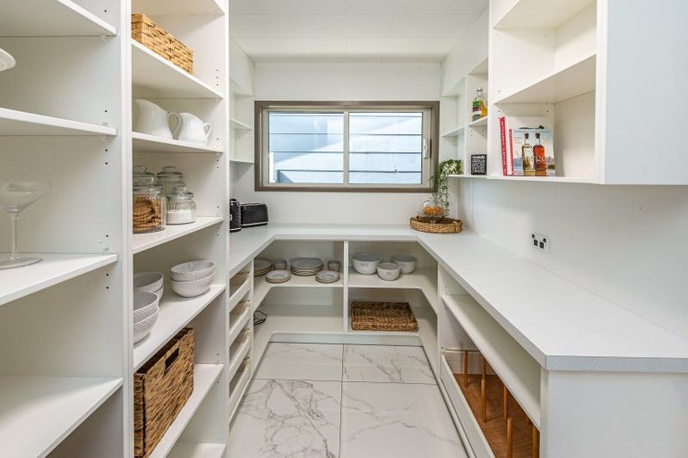 Photo of property in 8 Akepiro Place, Tawhero, Whanganui, 4501